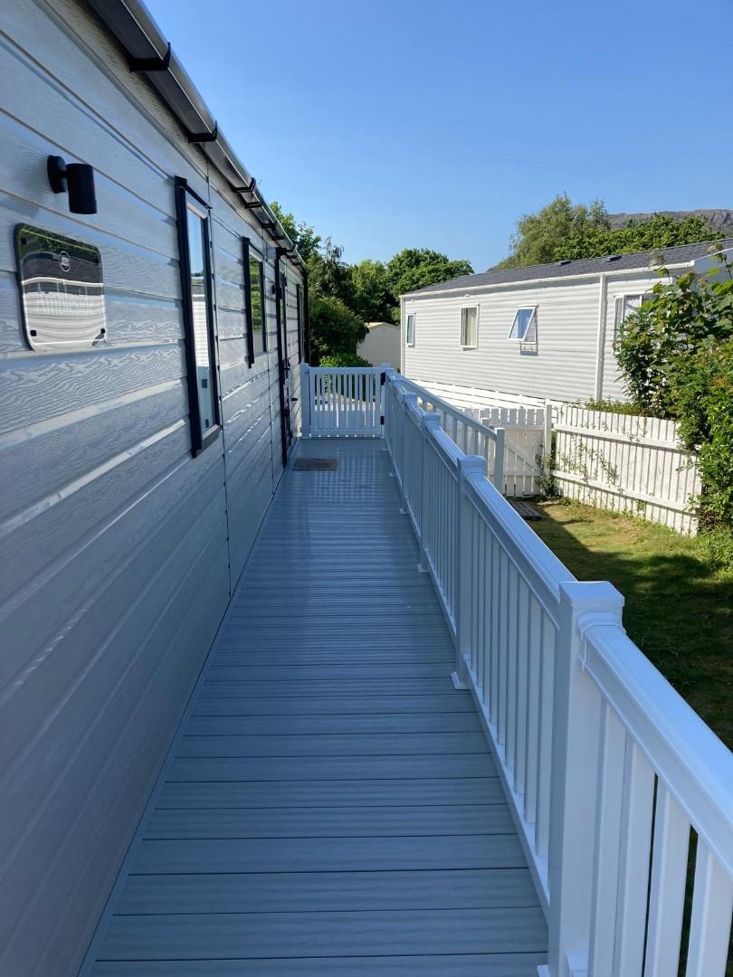 Side Decking (2).jpg
